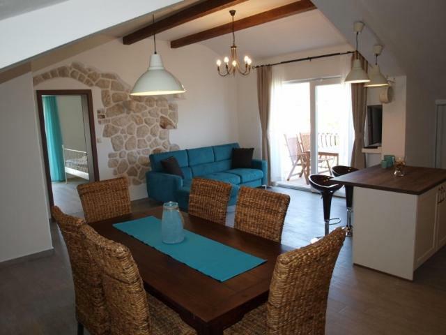 Apartments Batistic Supetarska Draga Exterior photo